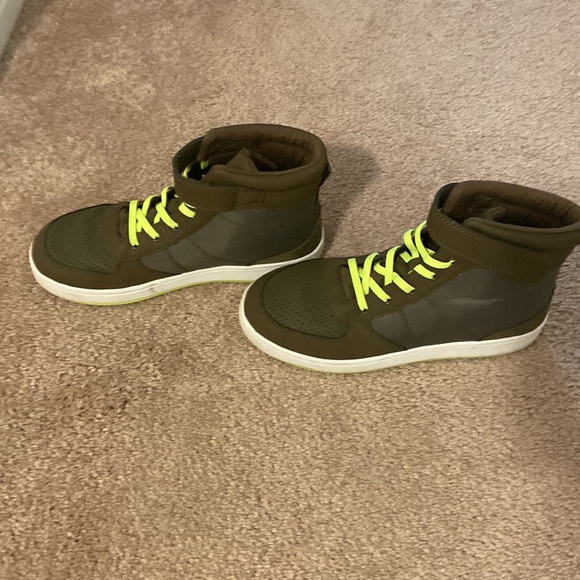 Old navy high tops, army green, brown, white, light green laces, Velcro - Picture 6 of 6